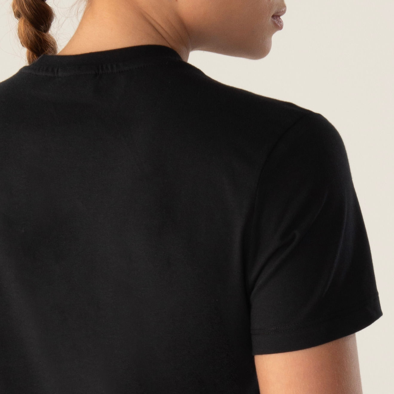 REMERA FEMENINA FILA REGULAR BASIC OUTLINE — imagen 2